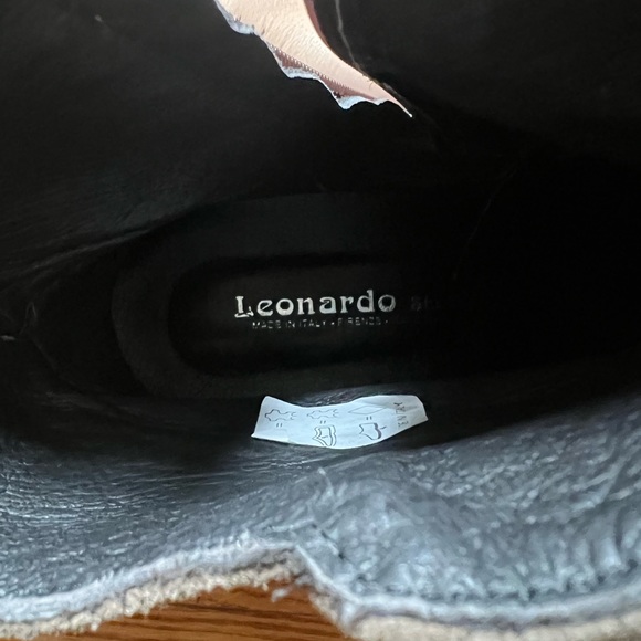 Italian Taupe suede booties - Picture 5 of 6